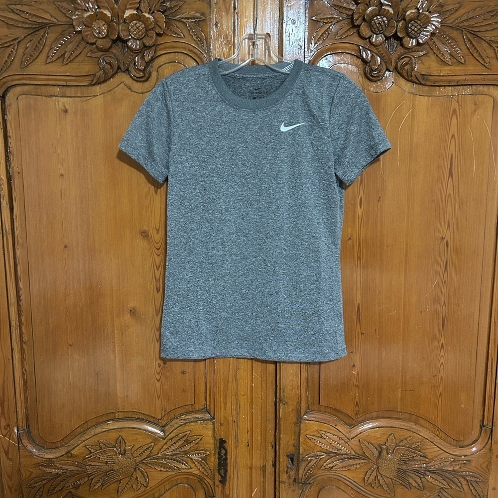 Nike Heather Gray Crewneck Youth Size Tee XS